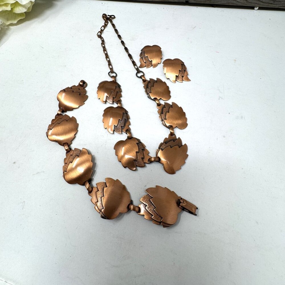 Vintage Copper Leaf Necklace & Earrings Bracelet Set With Art Deco-Inspired Desi